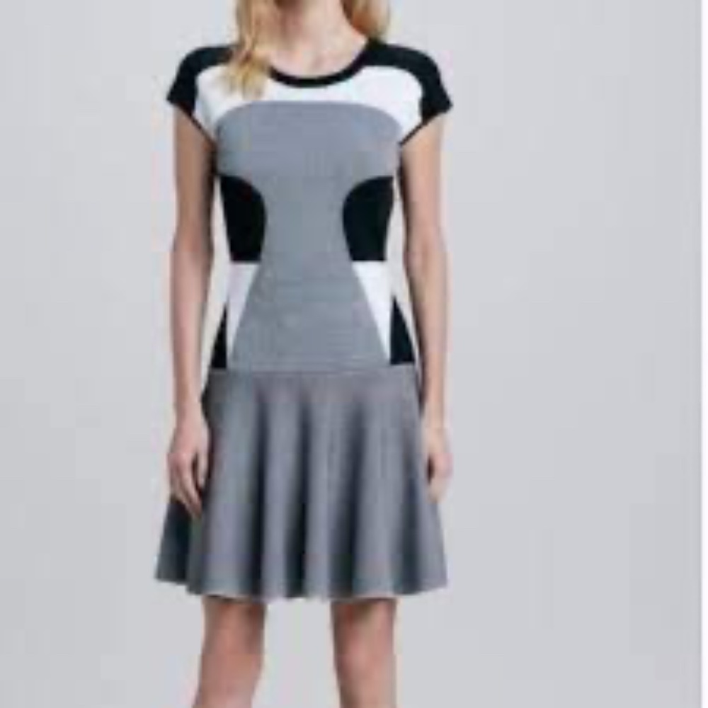 Diane von Furstenberg Dess Size P or 2